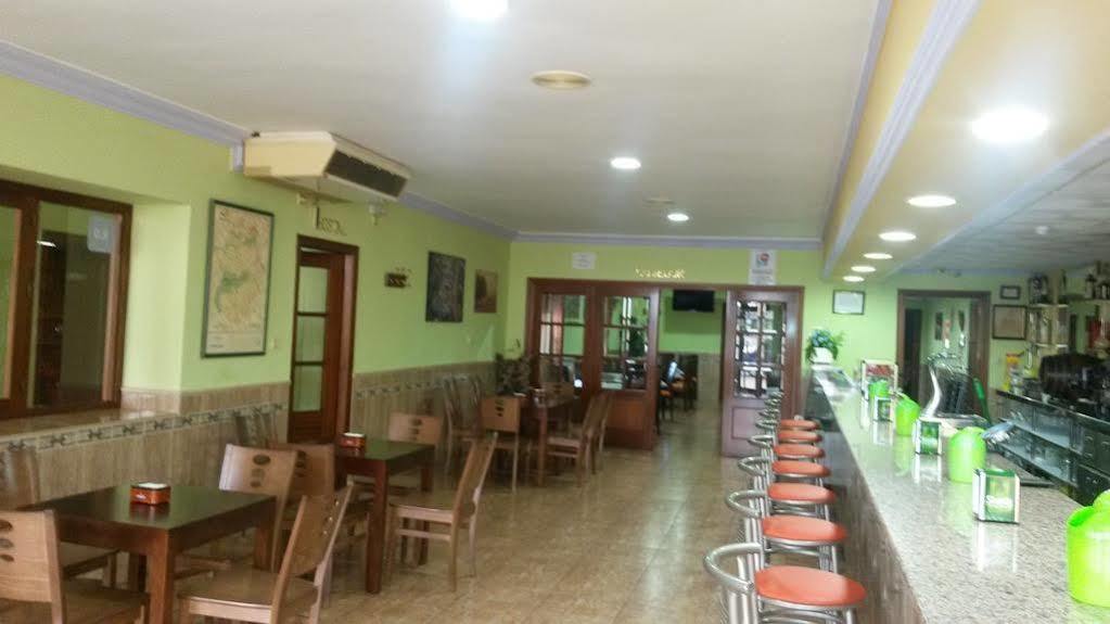 Hostal Restaurante El Paraiso Don Benito Bagian luar foto