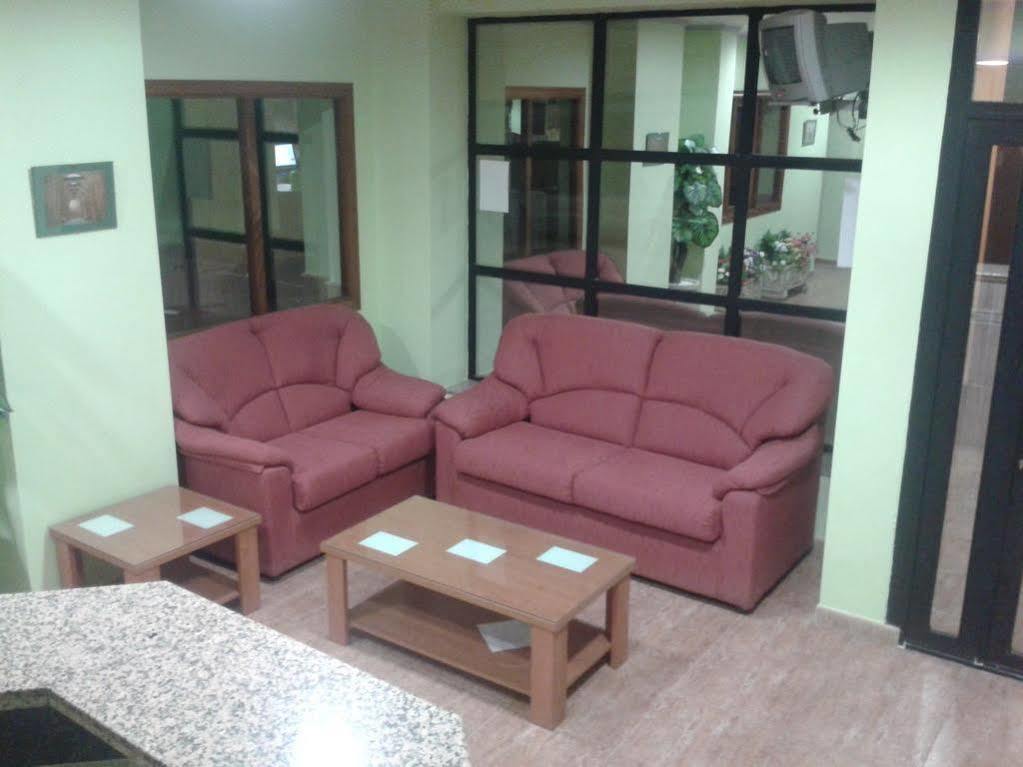 Hostal Restaurante El Paraiso Don Benito Bagian luar foto